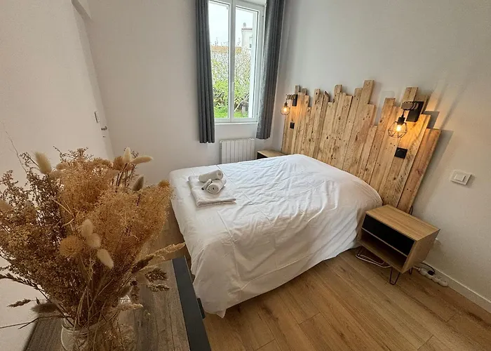 Au Coeur Du Marche, Confort Avec Wifi, Centre-ville Apartment